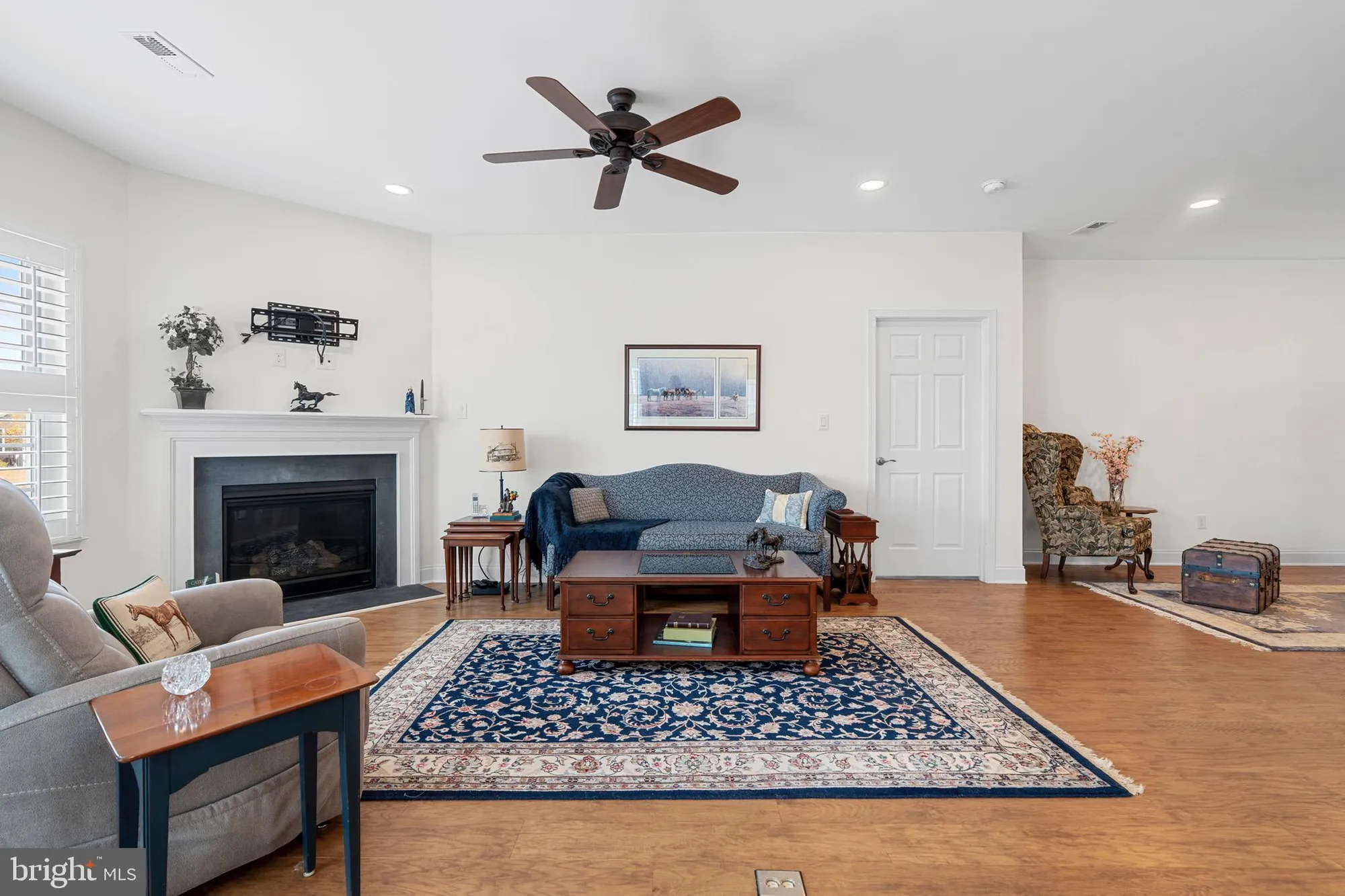 Property Slideshow image 19 of 55 | 213 resolution dr, Downingtown, PA, 19335