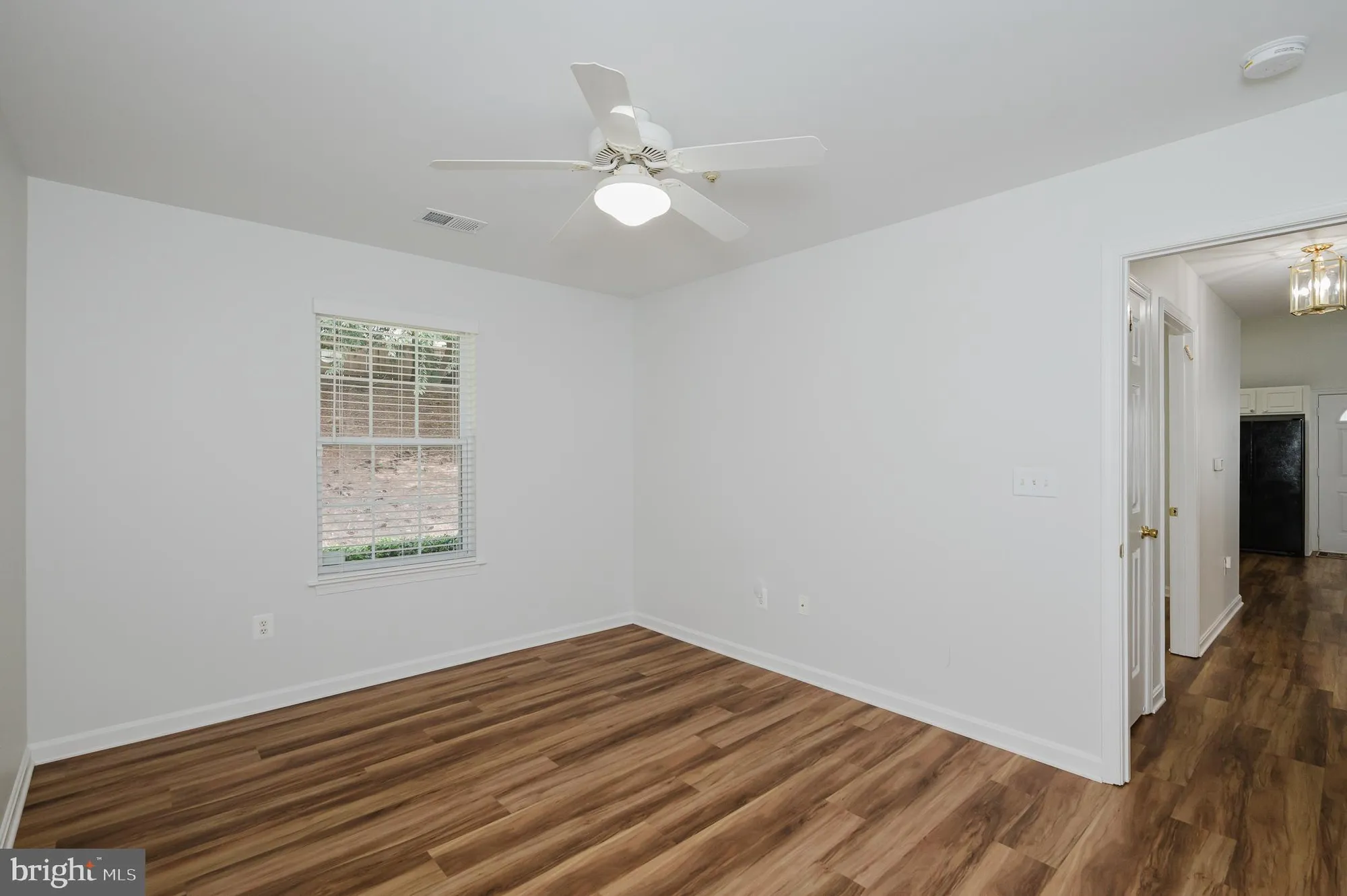 Property Slideshow image 16 of 33 | 2016 rudy serra dr c, Sykesville, MD, 21784