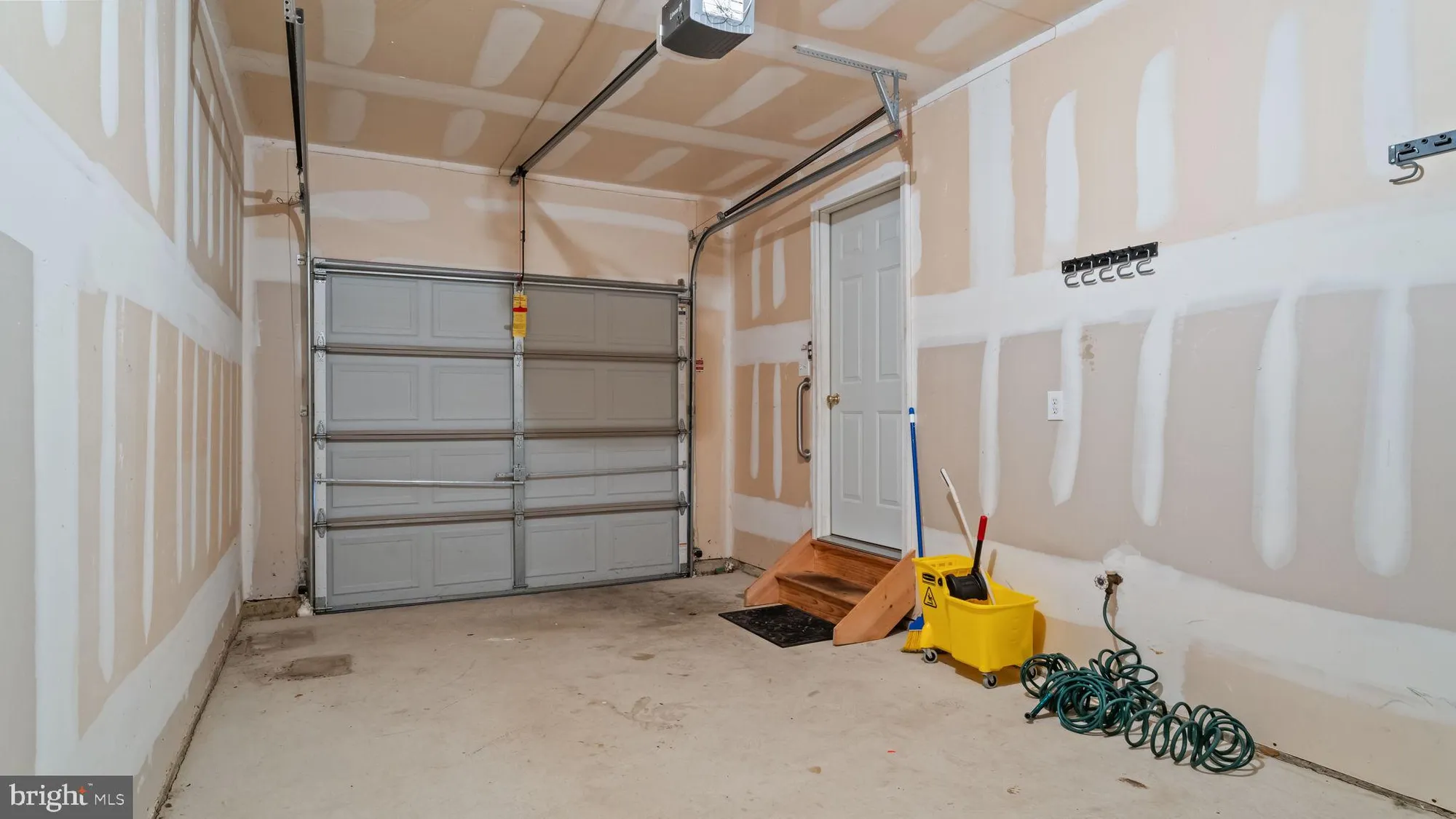 Property Slideshow image 37 of 43 | 120 liberty dr, Bensalem, PA, 19020