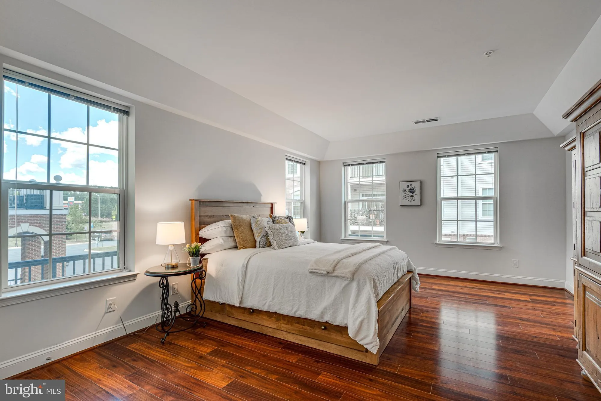 Property Slideshow image 39 of 69 | 10273 fountain cir 202, Manassas, VA, 20110