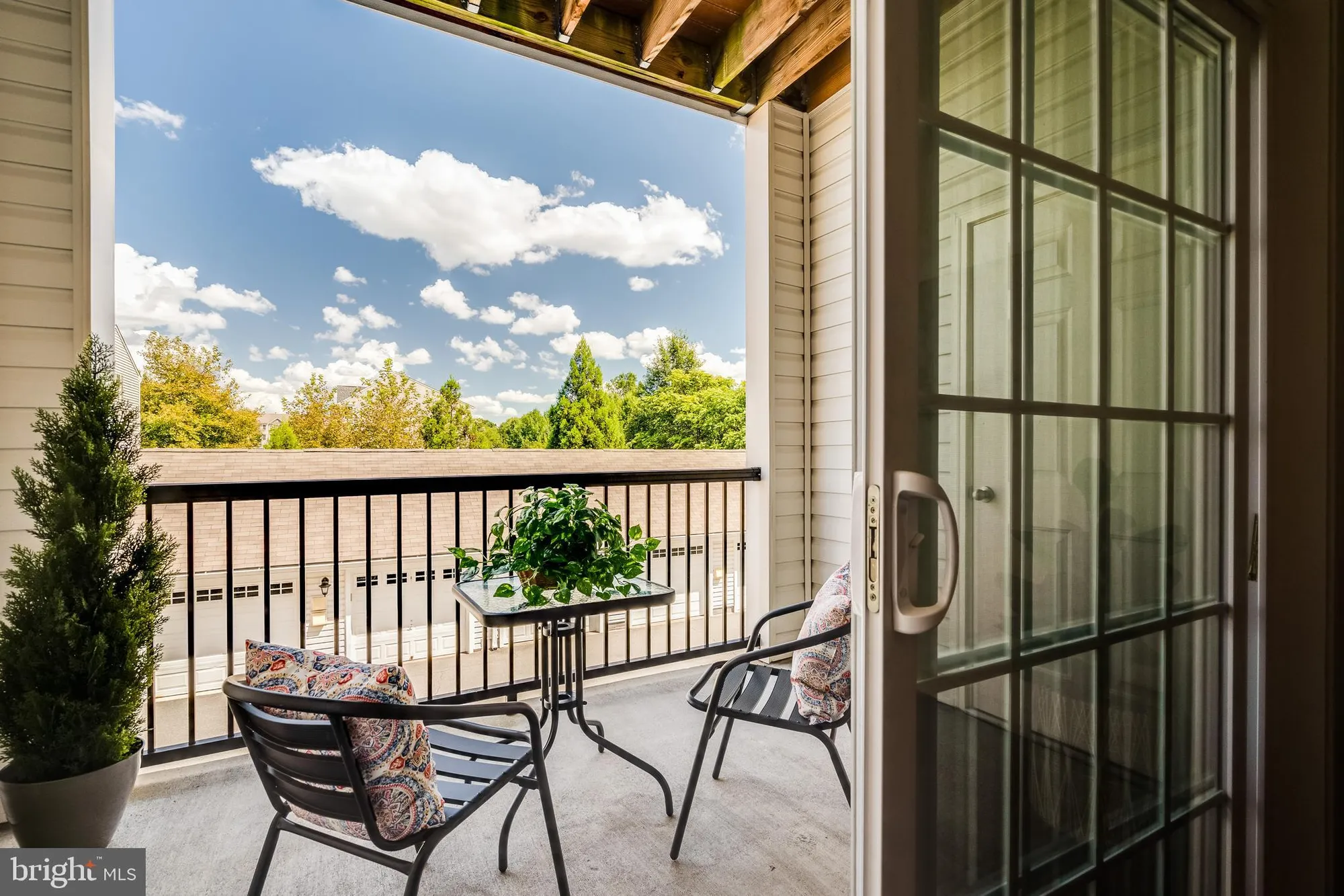 Property Slideshow image 53 of 69 | 10273 fountain cir 202, Manassas, VA, 20110