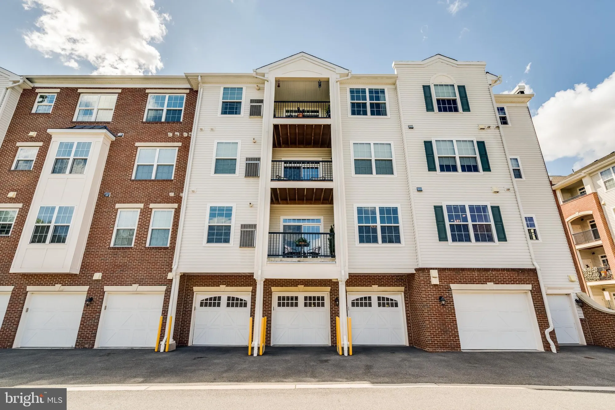 Property Slideshow image 55 of 69 | 10273 fountain cir 202, Manassas, VA, 20110