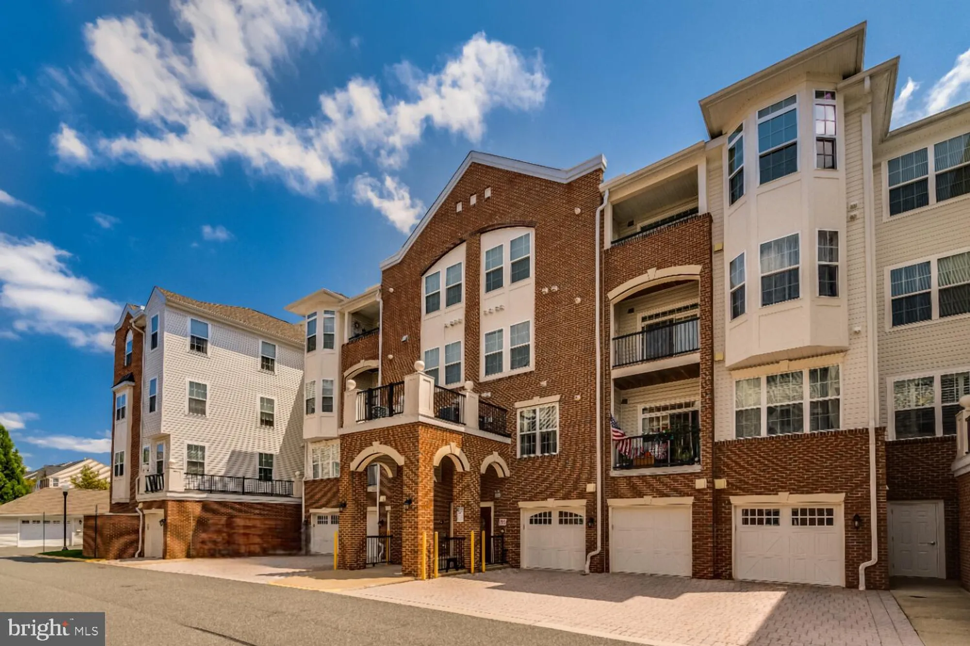 Property Slideshow image 1 of 69 | 10273 fountain cir 202, Manassas, VA, 20110