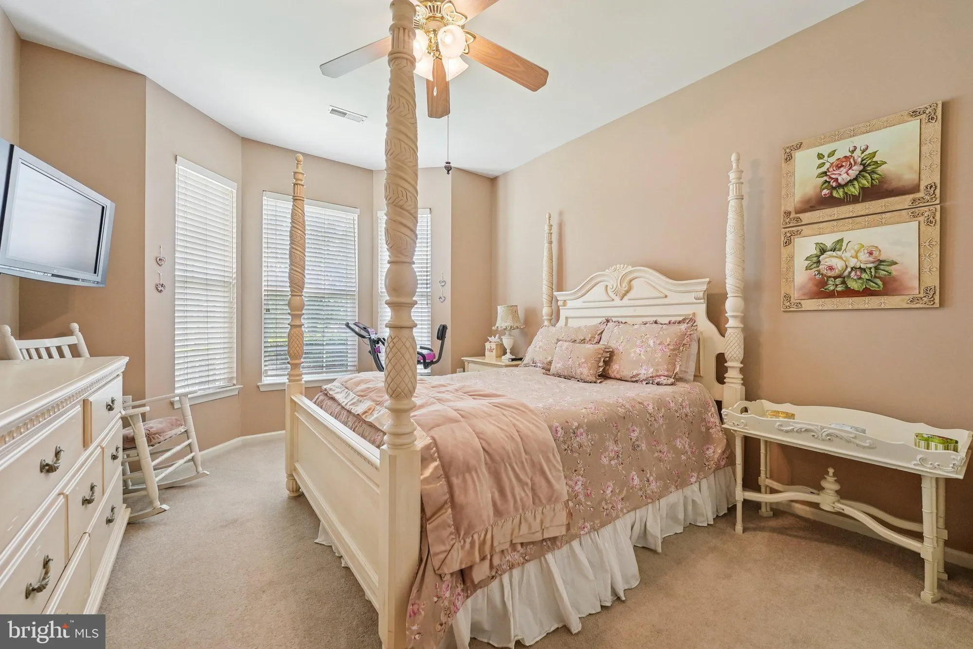 Property Slideshow image 24 of 41 | 64 villa dr 206, Warminster, PA, 18974