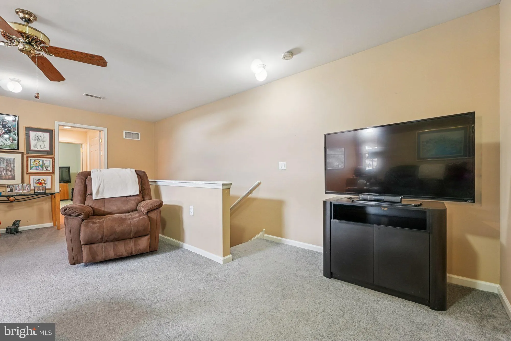 Property Slideshow image 27 of 41 | 64 villa dr 206, Warminster, PA, 18974