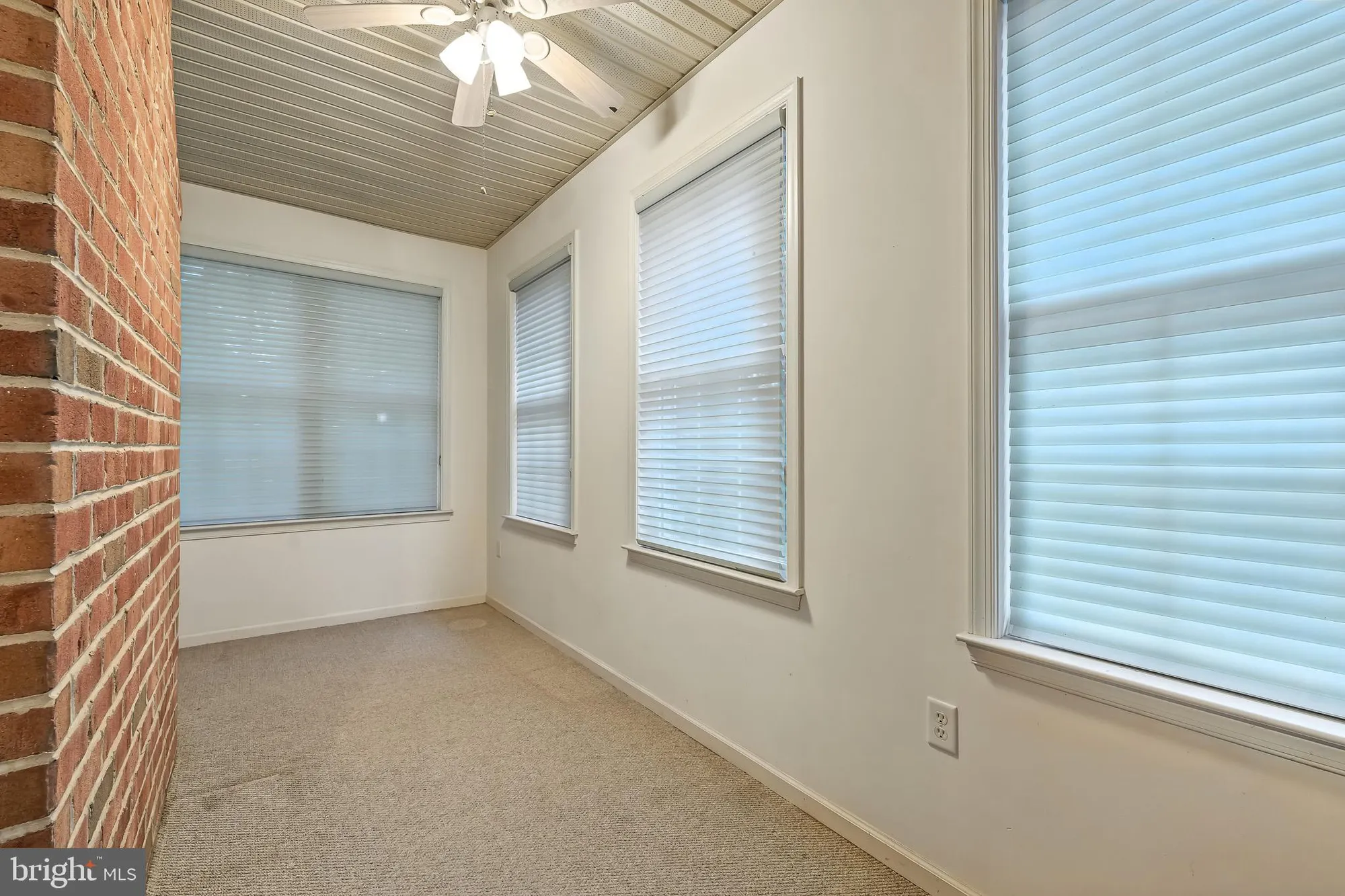 Property Slideshow image 14 of 30 | 133 lynthwaite farm ln, Wilmington, DE, 19803