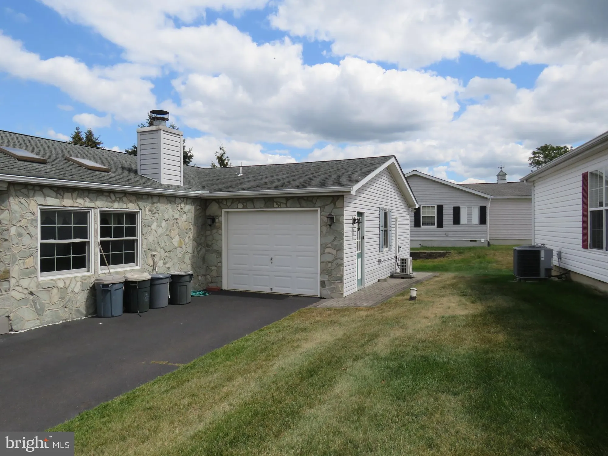 Property Slideshow image 8 of 40 | 377 spring meadow cir, New Hope, PA, 18938
