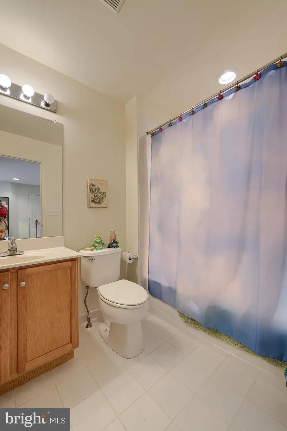 Property Slideshow image 32 of 49 | 1928 pool frg, Lancaster, PA, 17601