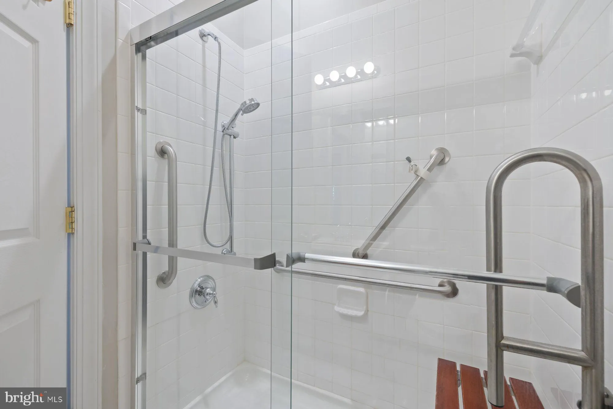 Property Slideshow image 27 of 38 | 4909 keswick ct, White Plains, MD, 20695