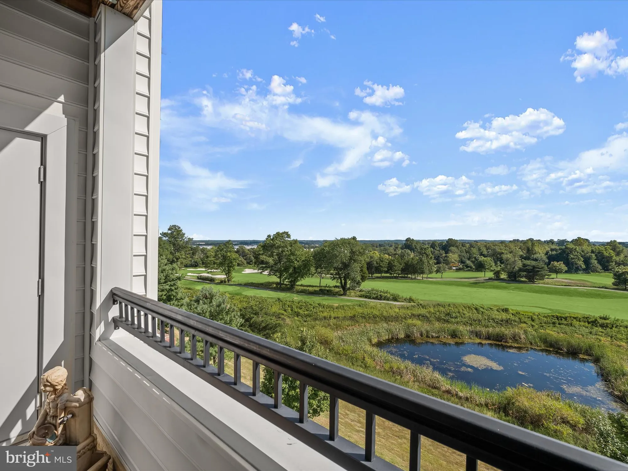 Property Slideshow image 16 of 40 | 7325 brookview rd 305, Elkridge, MD, 21075