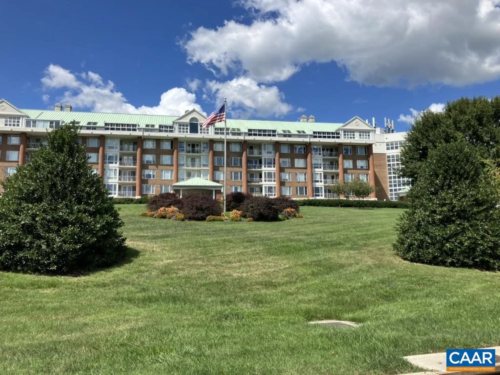 Property Slideshow image 1 of 38 | 500 crestwood dr 2306, Charlottesville, VA, 22903