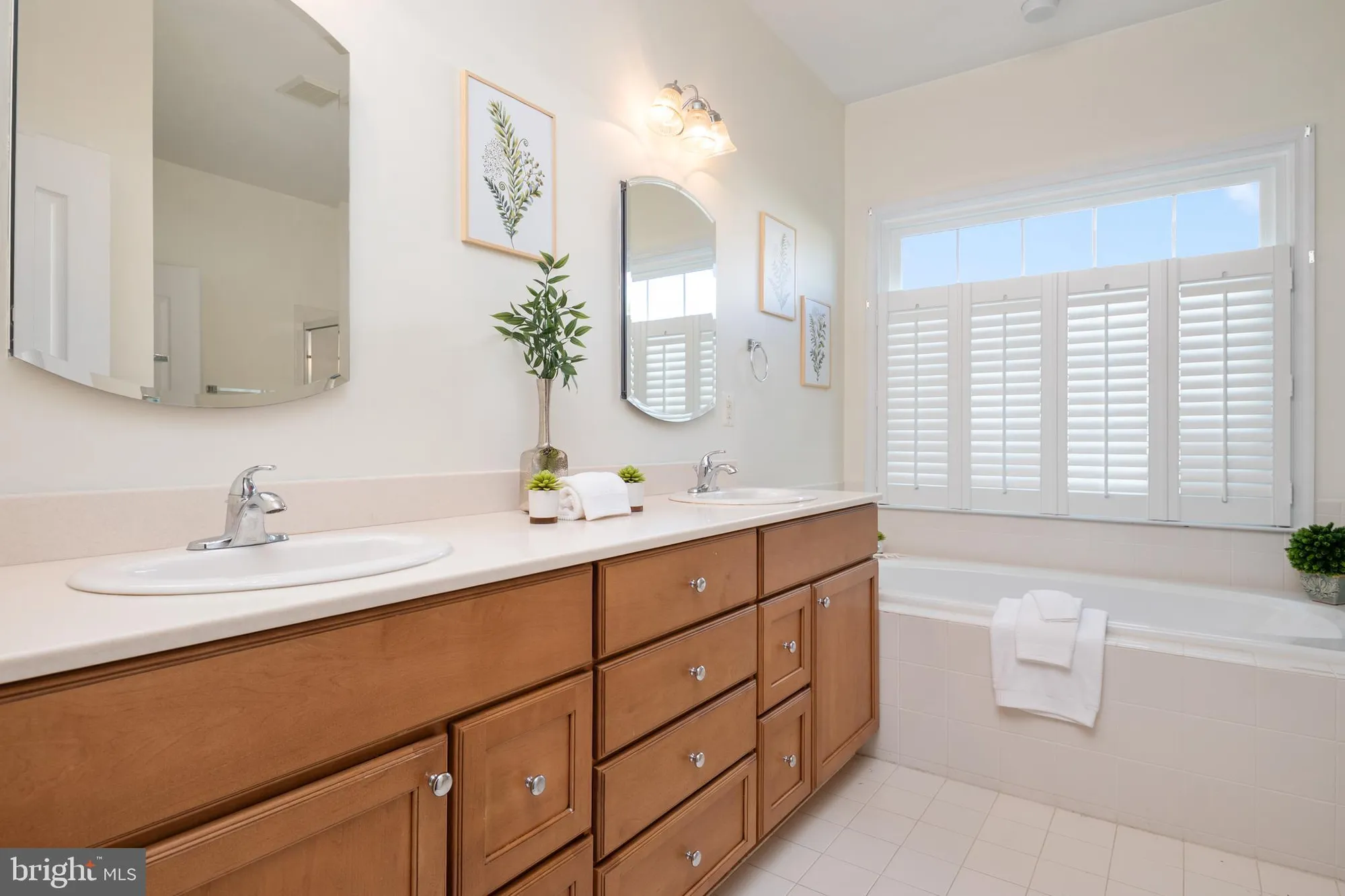 Property Slideshow image 16 of 35 | 29676 janets way, Easton, MD, 21601