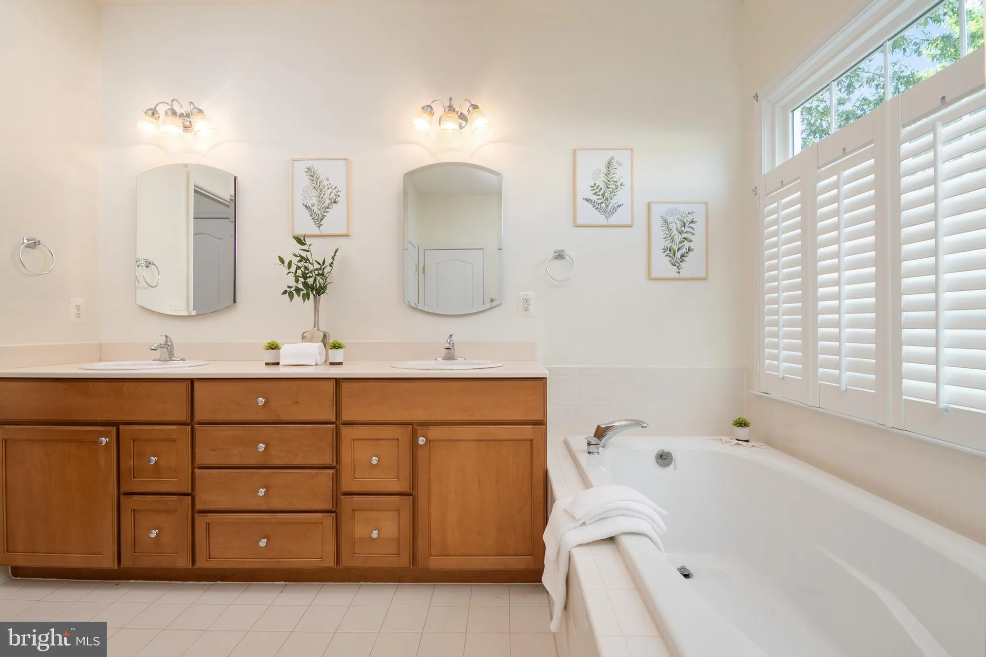 Property Slideshow image 17 of 35 | 29676 janets way, Easton, MD, 21601