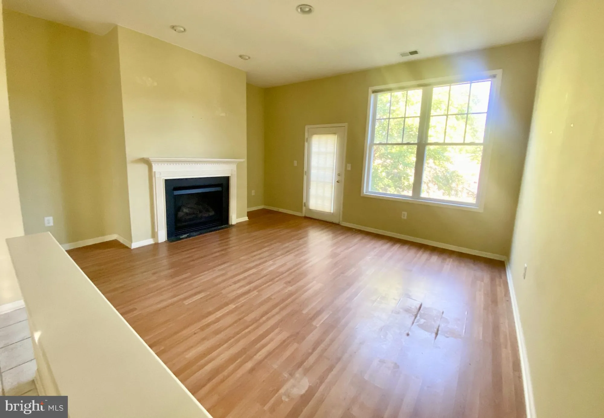 Property Slideshow image 8 of 19 | 86 labaw dr, Cranbury, NJ, 08512