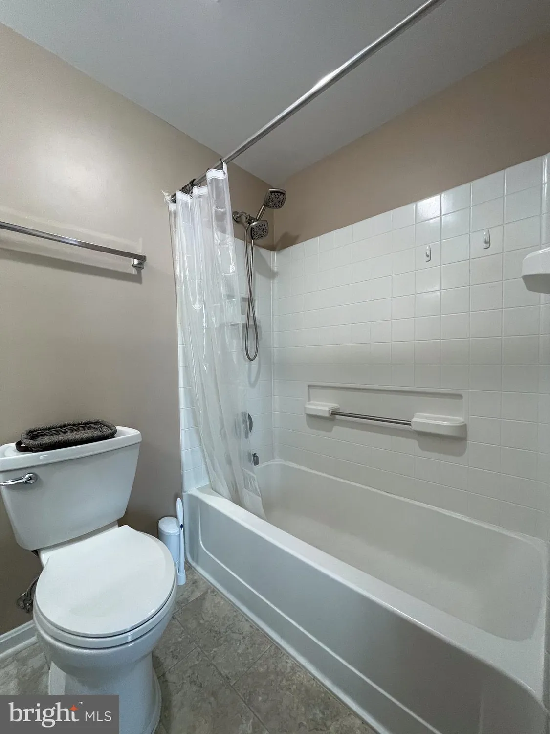 Property Slideshow image 40 of 60 | 19365 cypress ridge ter unit 1102, Leesburg, VA, 20176