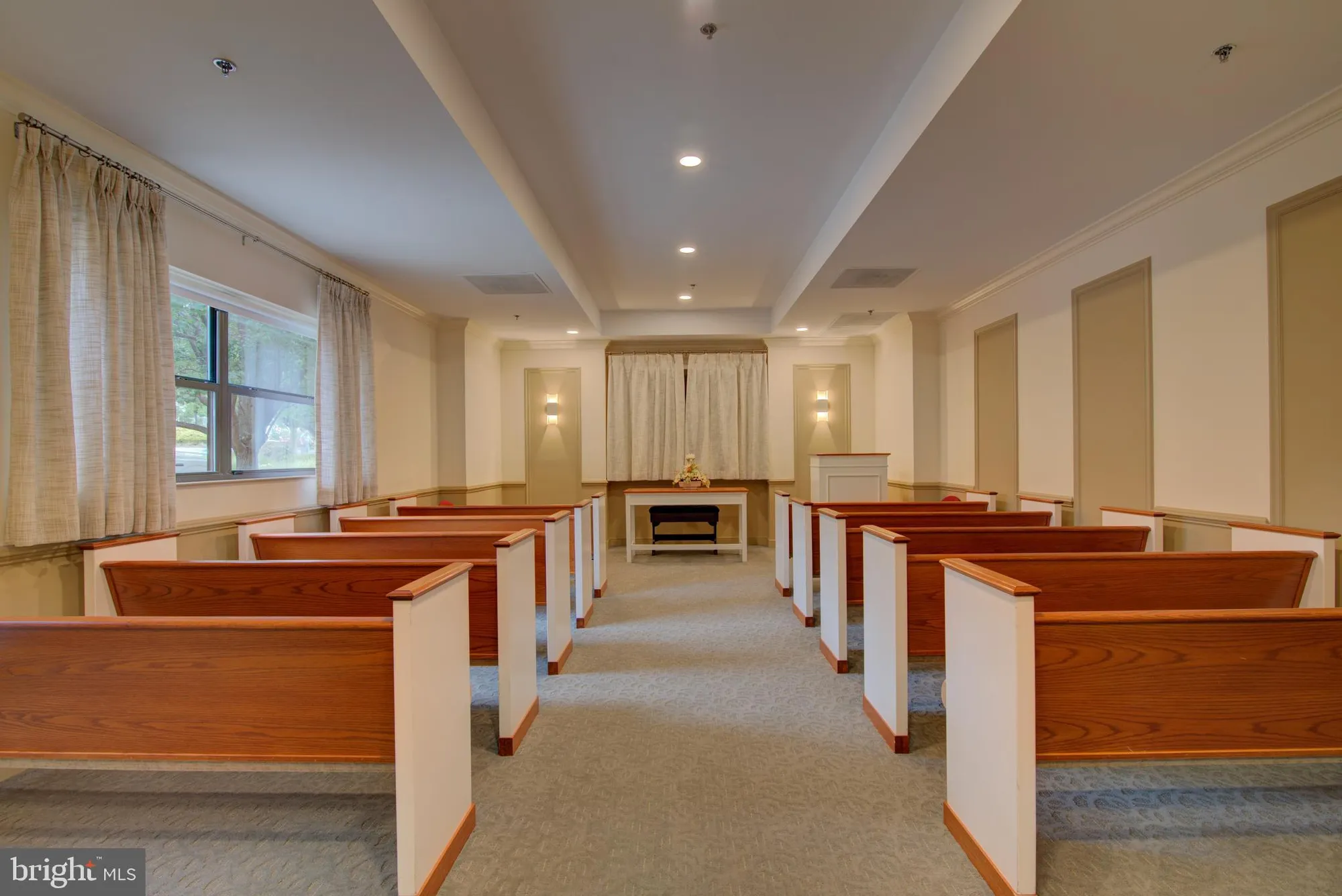 Property Slideshow image 50 of 60 | 19365 cypress ridge ter unit 1102, Leesburg, VA, 20176