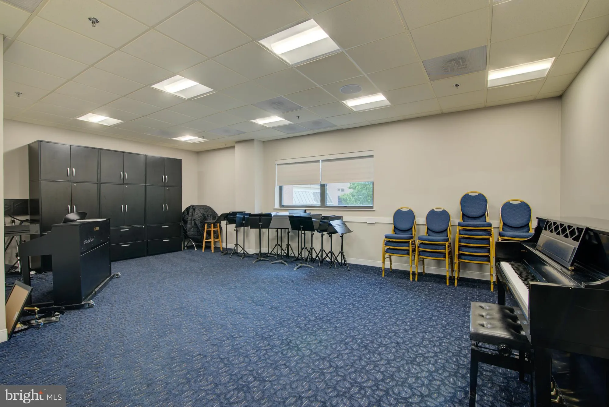 Property Slideshow image 54 of 60 | 19365 cypress ridge ter unit 1102, Leesburg, VA, 20176