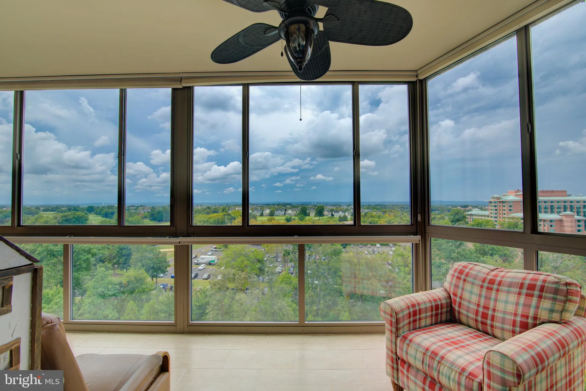 Property Slideshow image 13 of 60 | 19365 cypress ridge ter unit 1102, Leesburg, VA, 20176