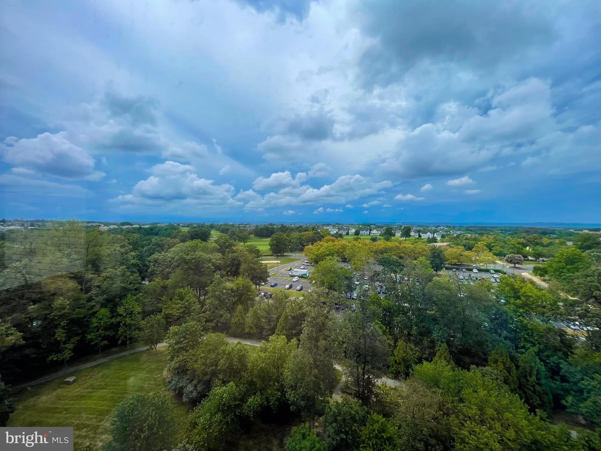 Property Slideshow image 15 of 60 | 19365 cypress ridge ter unit 1102, Leesburg, VA, 20176