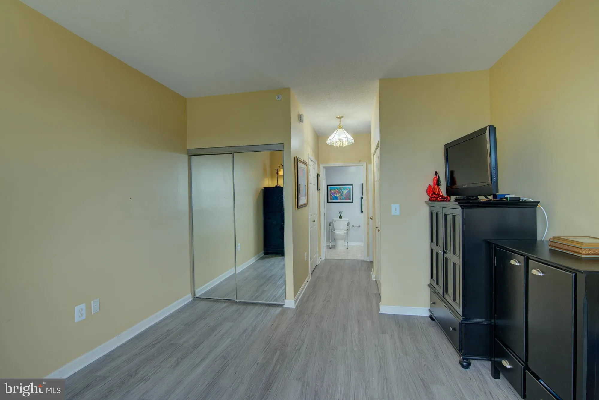 Property Slideshow image 34 of 60 | 19365 cypress ridge ter unit 1102, Leesburg, VA, 20176