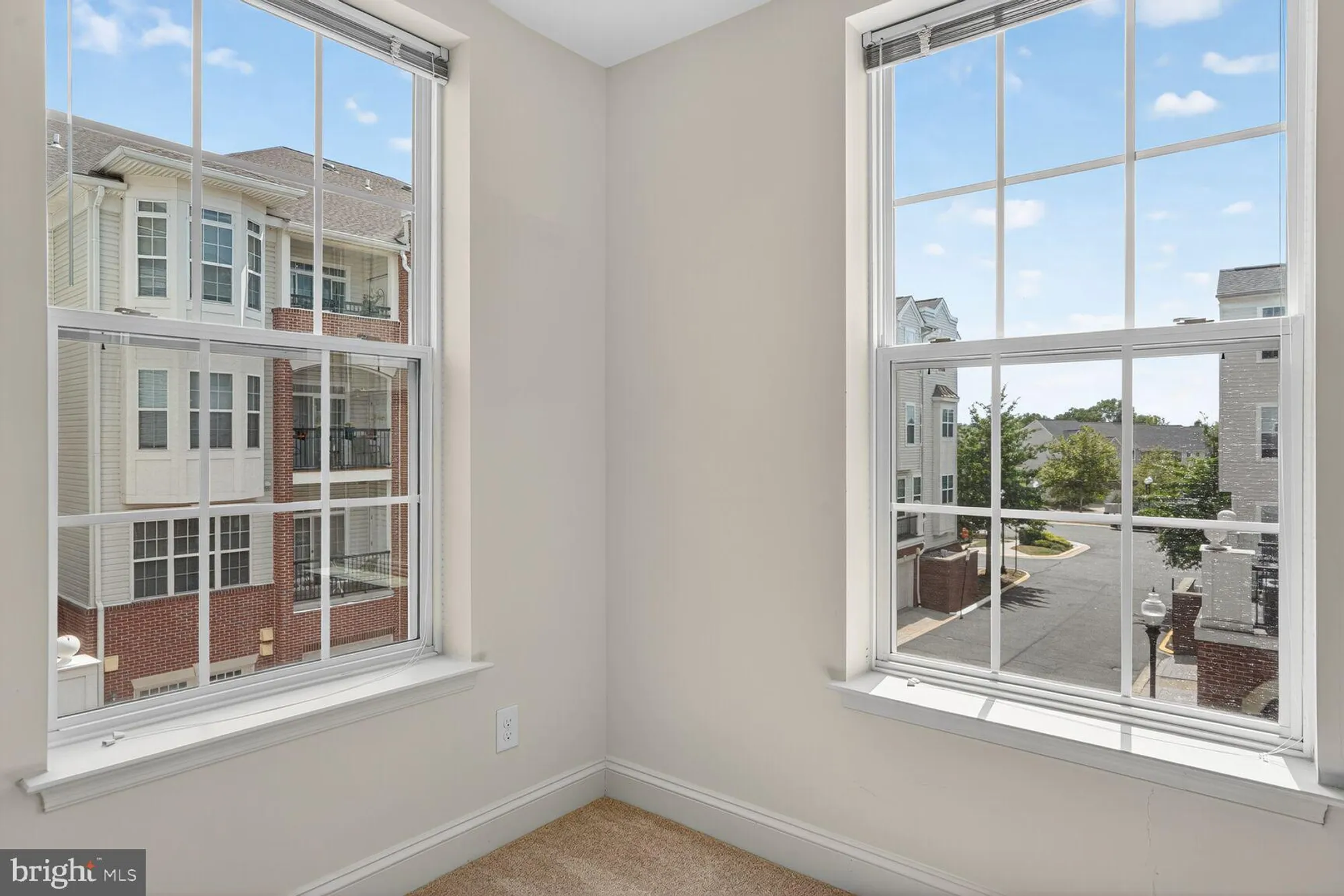 Property Slideshow image 62 of 122 | 9202 charleston dr 307, Manassas, VA, 20110
