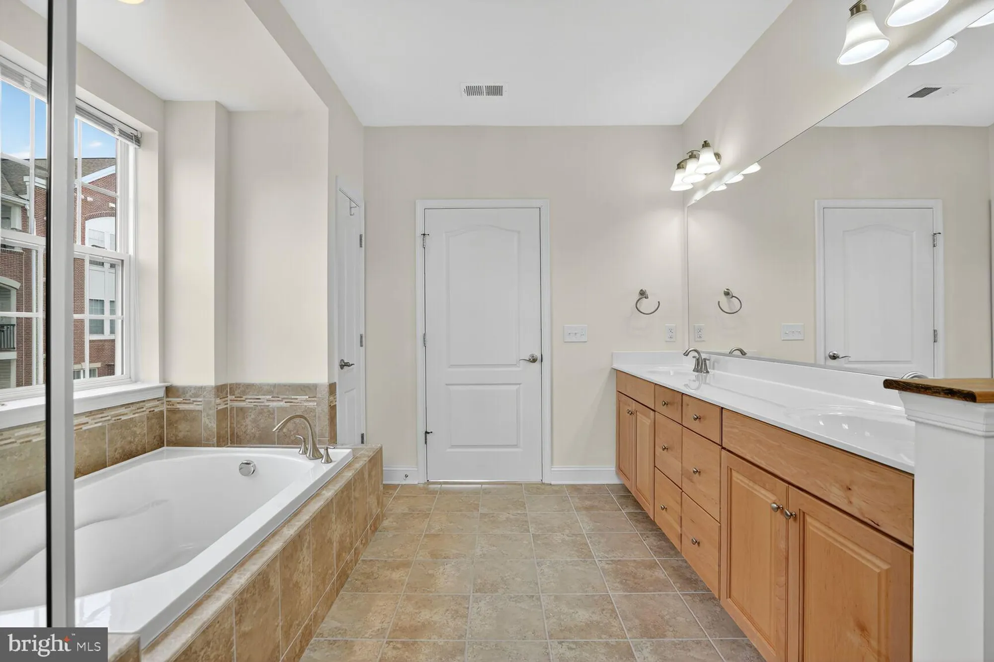 Property Slideshow image 77 of 122 | 9202 charleston dr 307, Manassas, VA, 20110