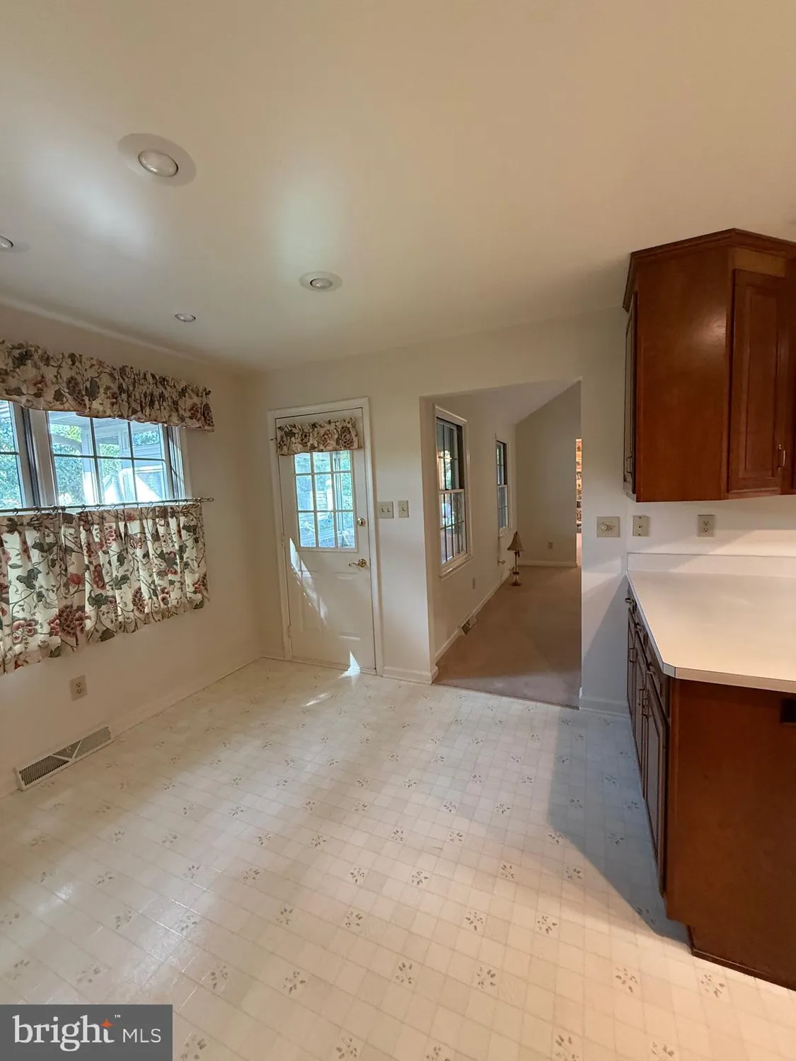 Property Slideshow image 9 of 31 | 7010 fairway oaks, Fayetteville, PA, 17222