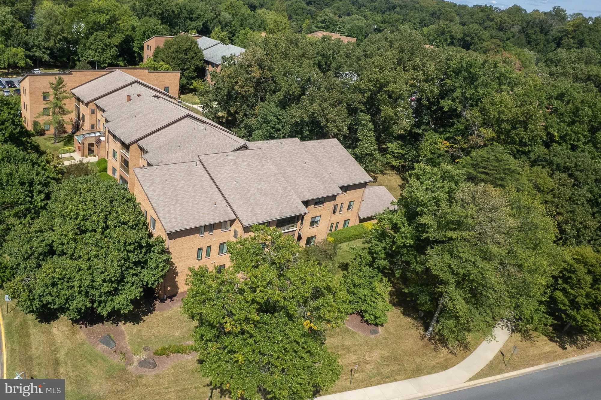 Property Slideshow image 4 of 44 | 15301 pine orchard dr 86-3e, Silver Spring, MD, 20906