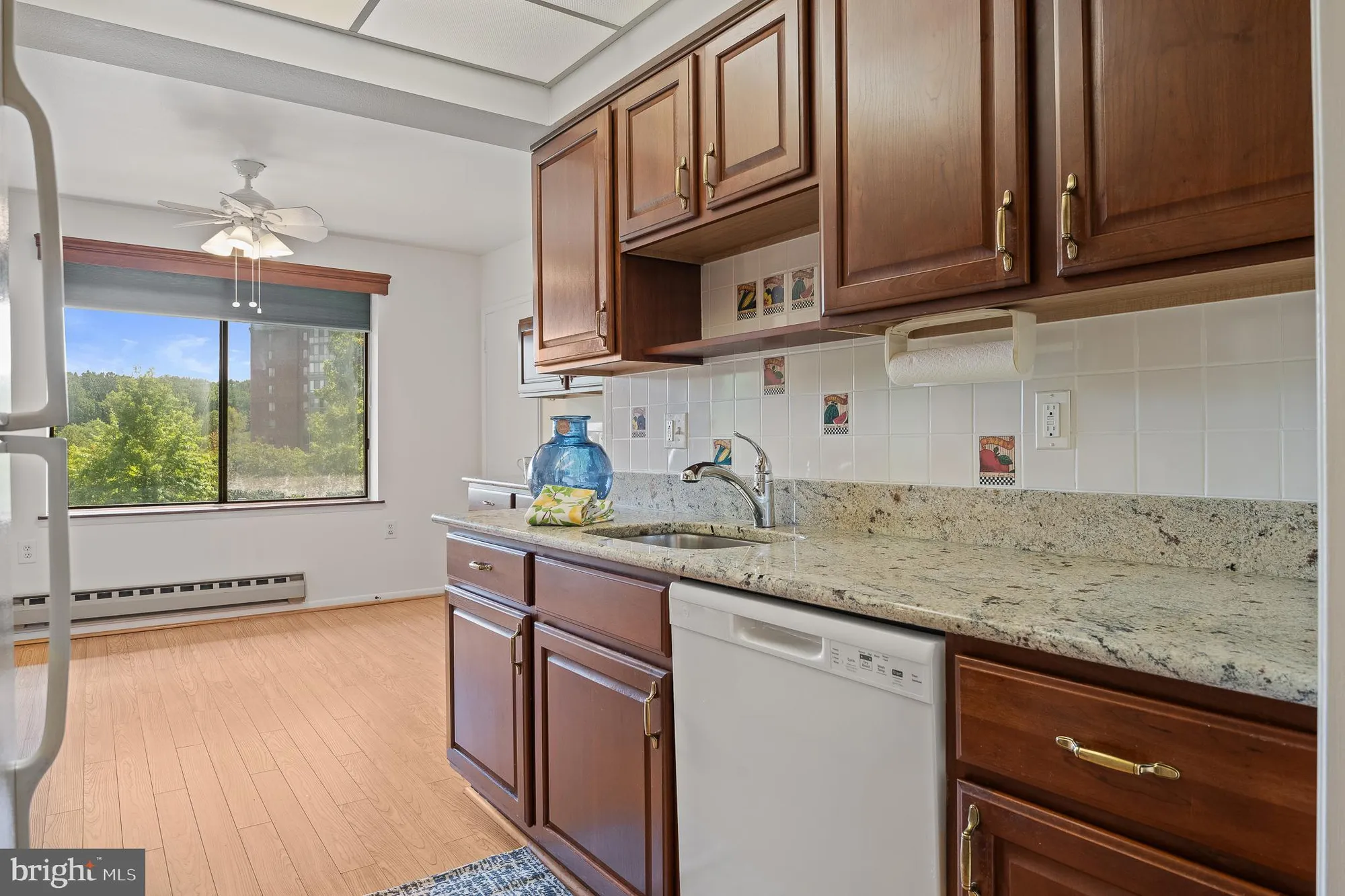 Property Slideshow image 11 of 44 | 15301 pine orchard dr 86-3e, Silver Spring, MD, 20906