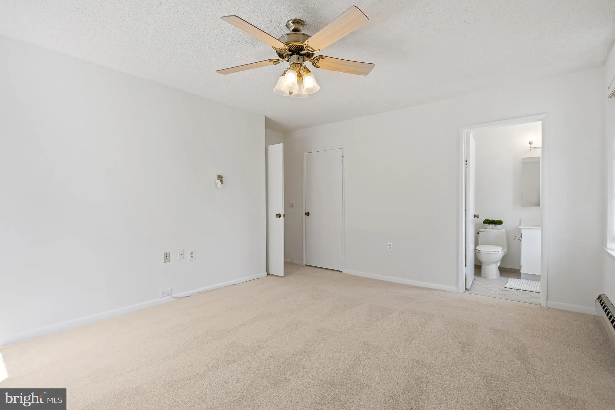 Property Slideshow image 33 of 44 | 15301 pine orchard dr 86-3e, Silver Spring, MD, 20906