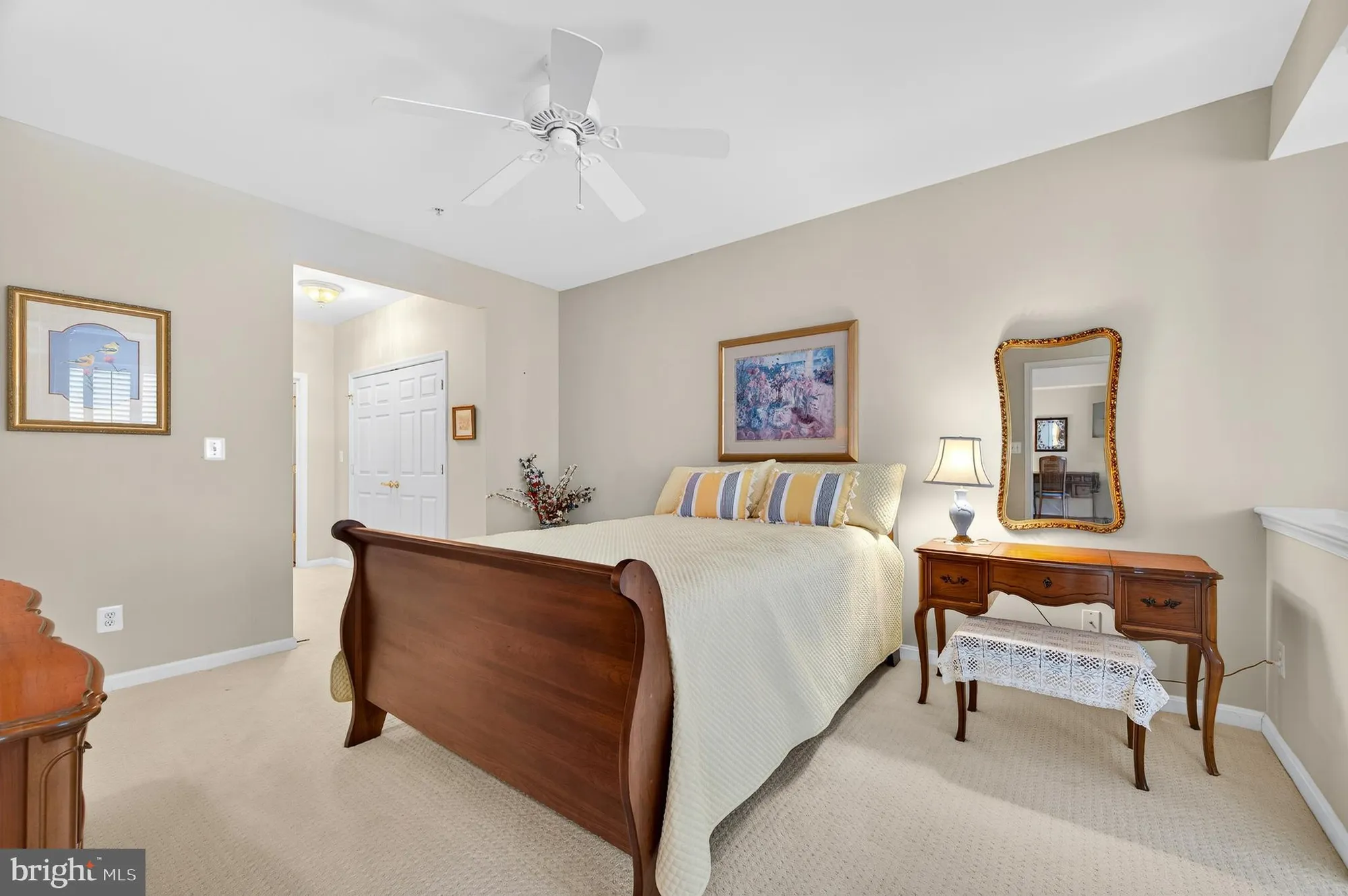 Property Slideshow image 17 of 41 | 20745 royal palace sq unit 207, Sterling, VA, 20165