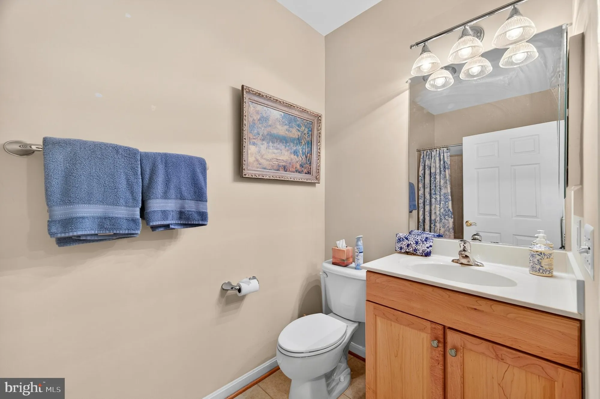 Property Slideshow image 26 of 41 | 20745 royal palace sq unit 207, Sterling, VA, 20165