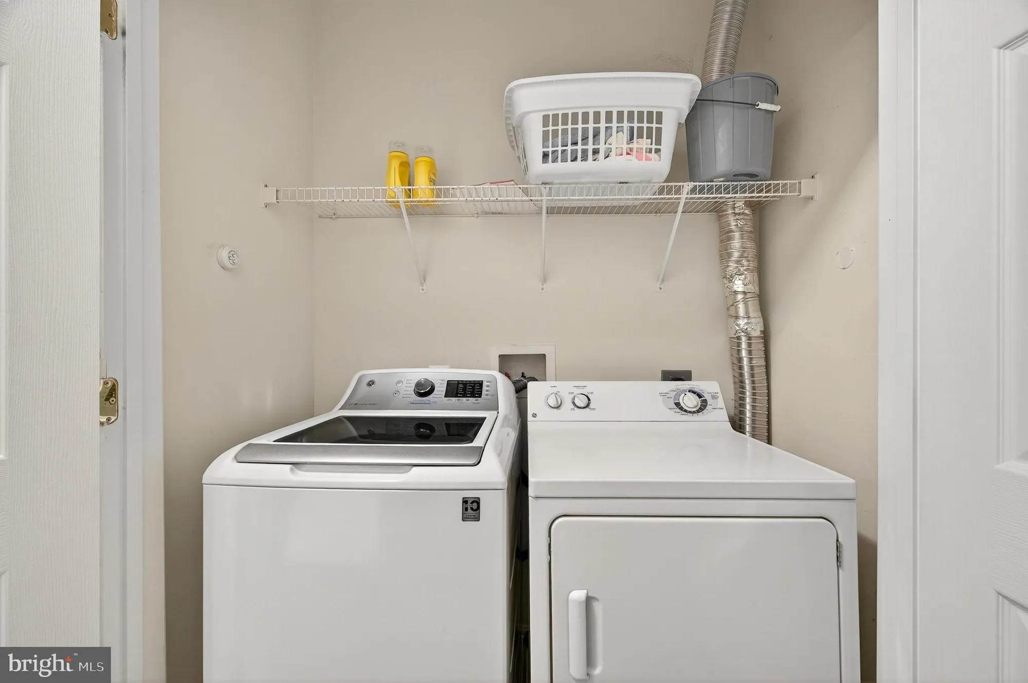 Property Slideshow image 27 of 41 | 20745 royal palace sq unit 207, Sterling, VA, 20165