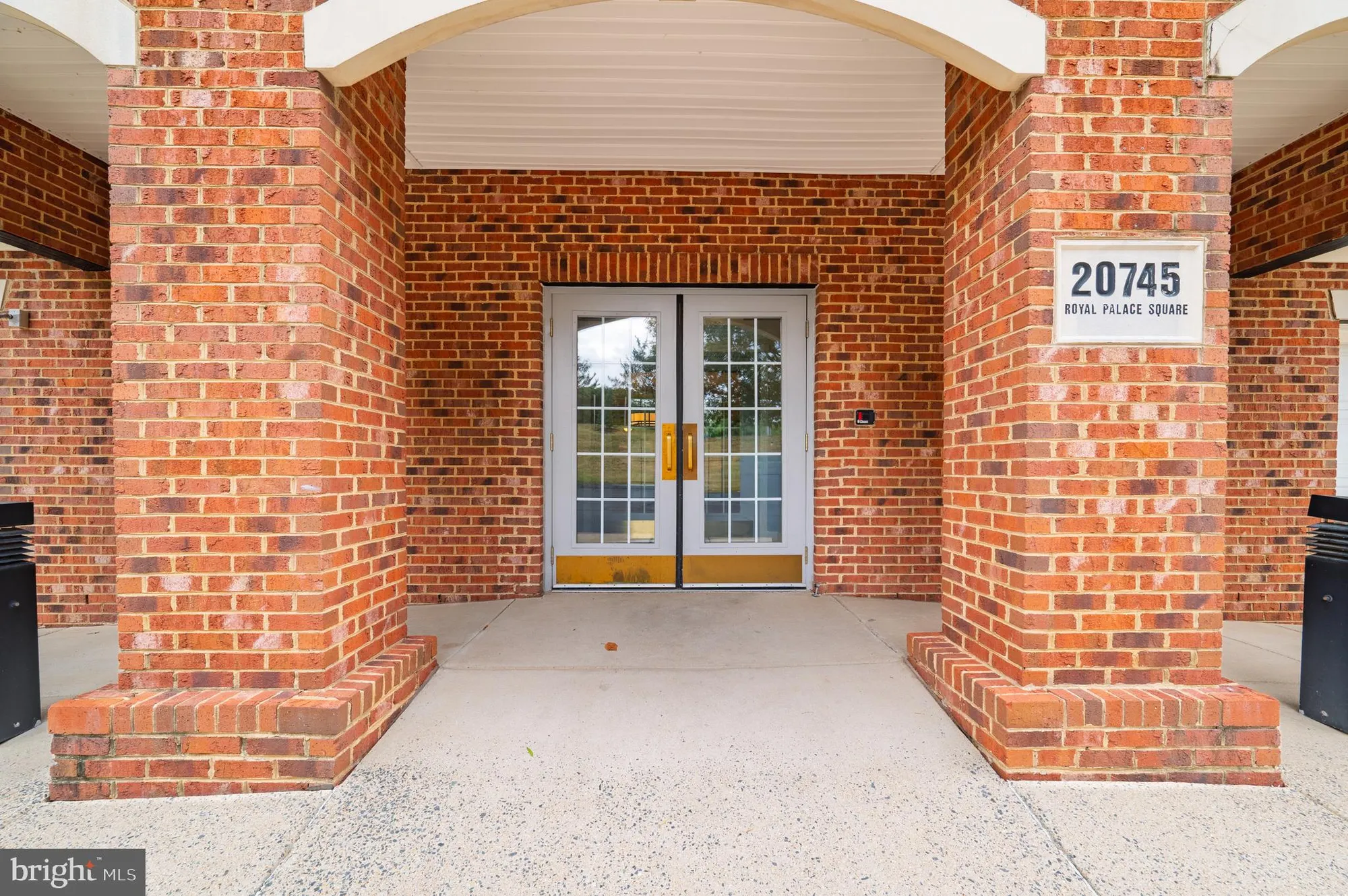 Property Slideshow image 39 of 41 | 20745 royal palace sq unit 207, Sterling, VA, 20165