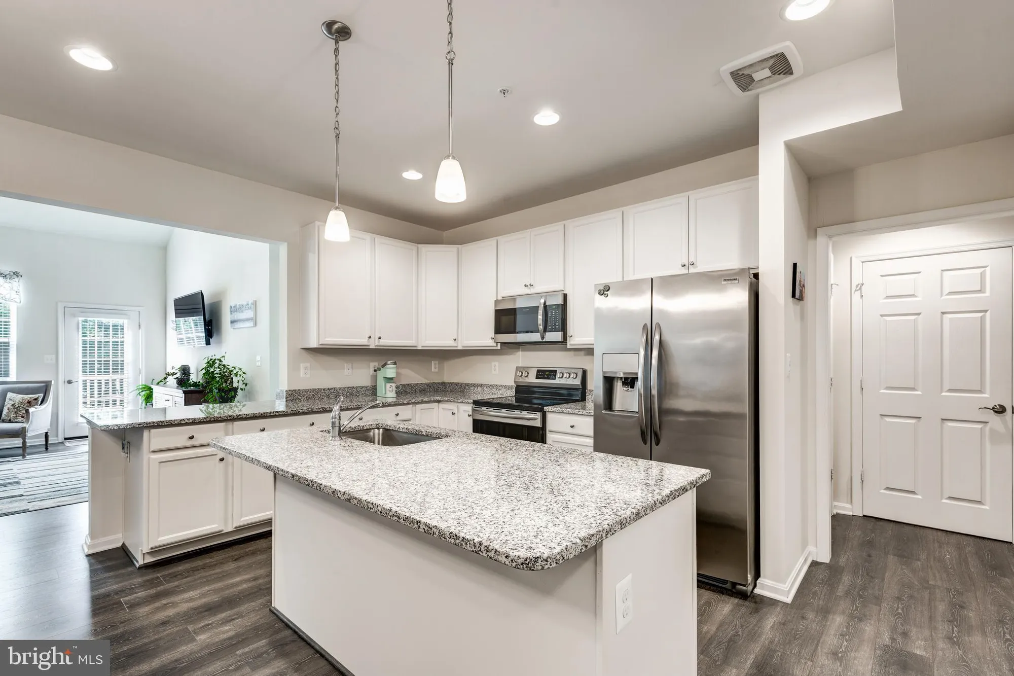 Property Slideshow image 6 of 49 | 2910 union square rd # 34, New Windsor, MD, 21776