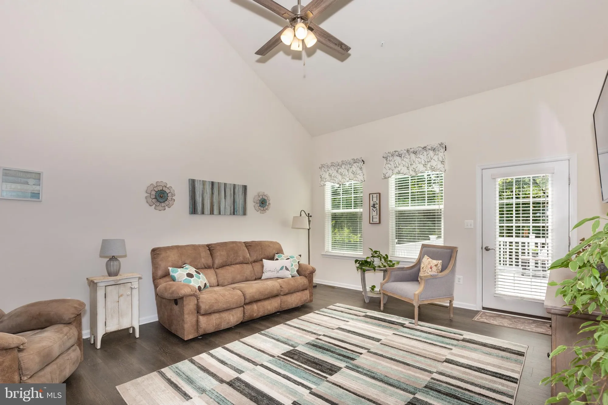 Property Slideshow image 13 of 49 | 2910 union square rd # 34, New Windsor, MD, 21776