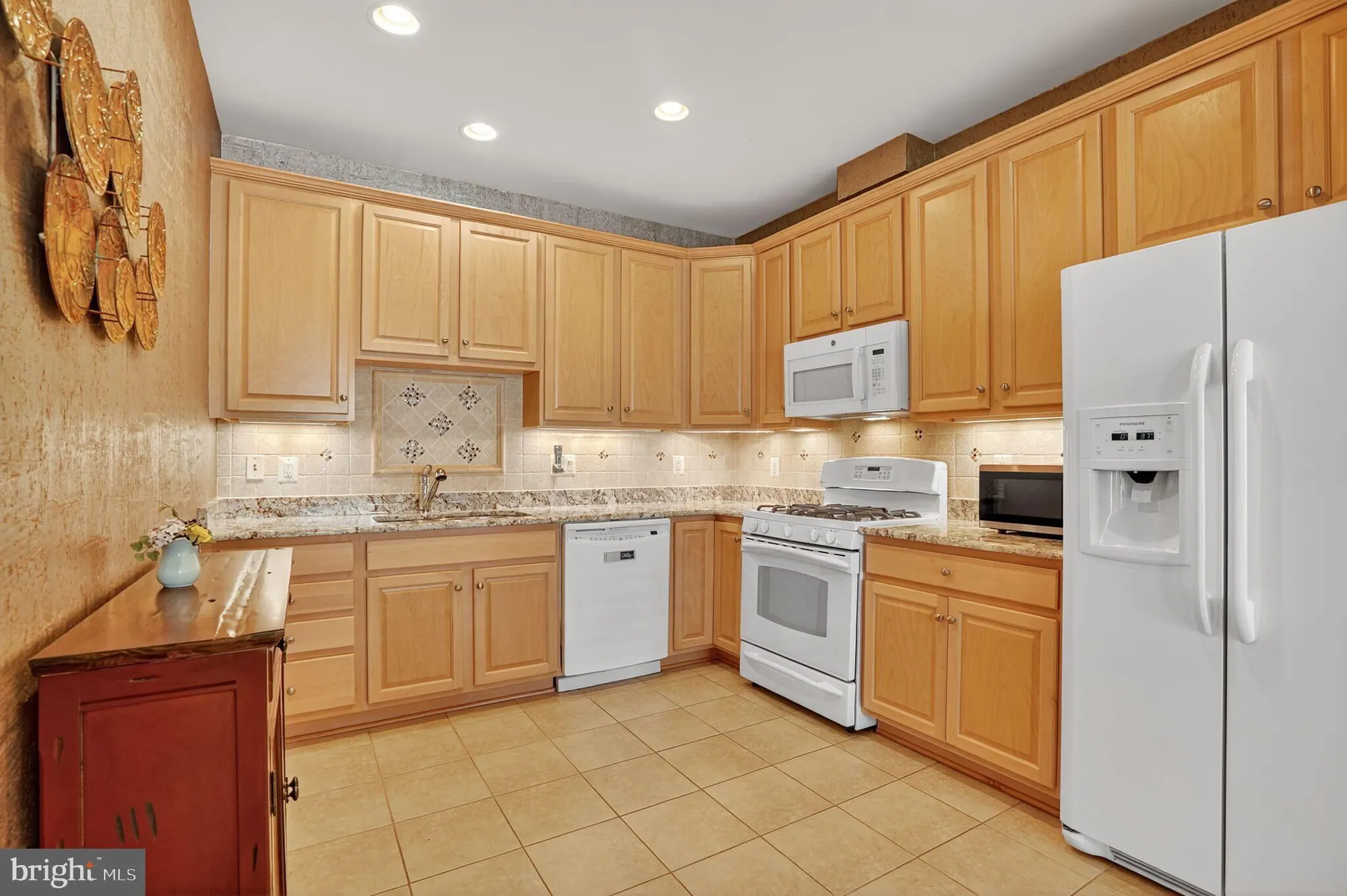Property Slideshow image 16 of 37 | 20831 adams mill pl, Ashburn, VA, 20147