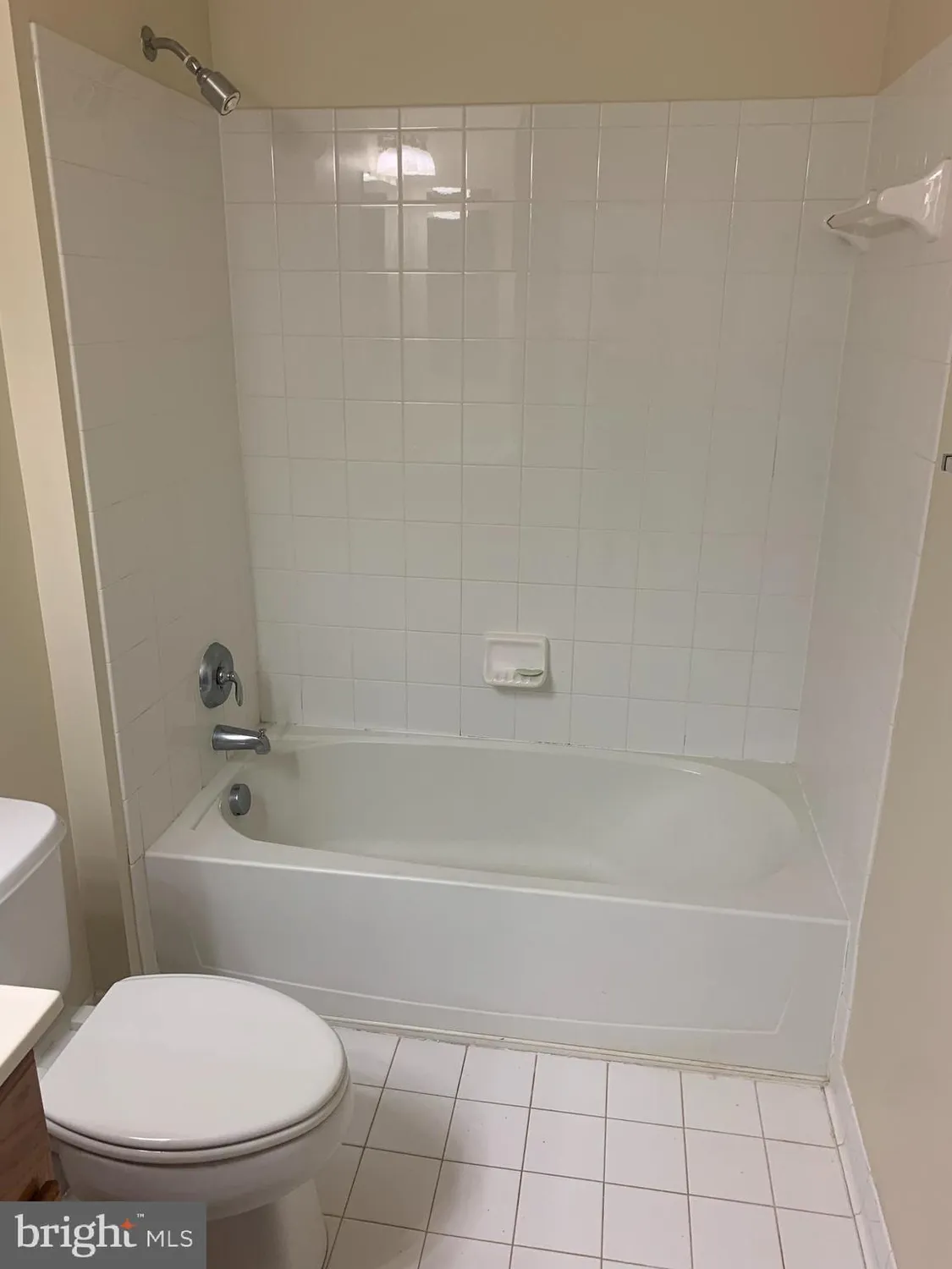 Property Slideshow image 22 of 24 | 2903 saintsbury plz 310, Fairfax, VA, 22031