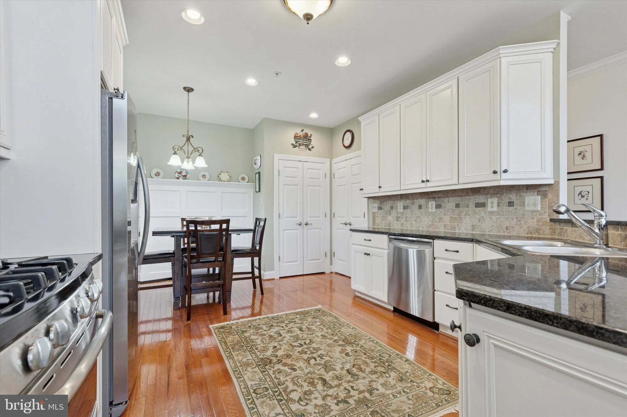 Property Slideshow image 16 of 55 | 107 caspian ln, Norristown, PA, 19403
