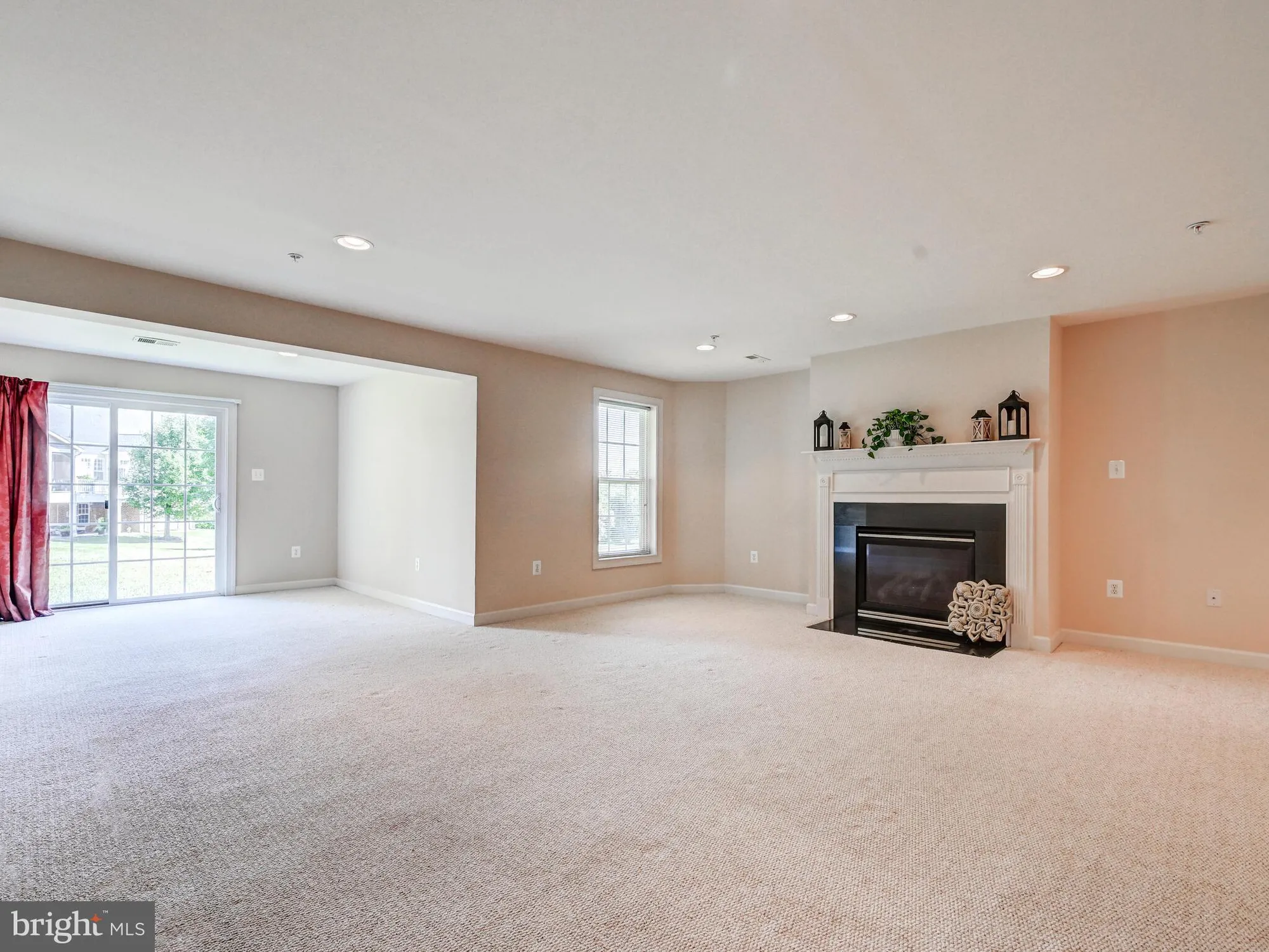 Property Slideshow image 32 of 63 | 11940 hampstead grn 73, Ellicott City, MD, 21042