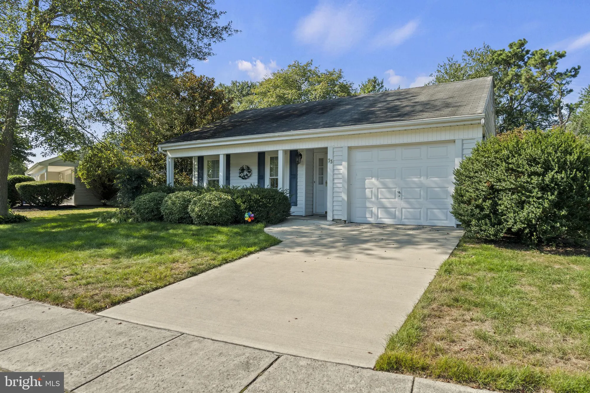 Property Slideshow image 3 of 30 | 33 dunstable rd, Southampton, NJ, 08088