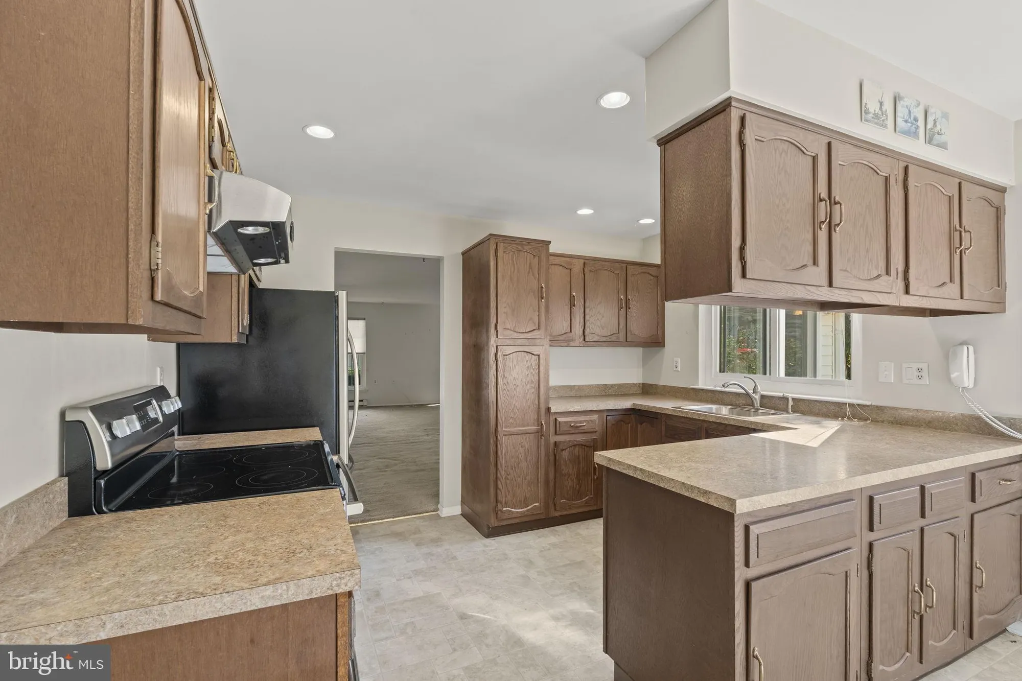 Property Slideshow image 24 of 30 | 33 dunstable rd, Southampton, NJ, 08088