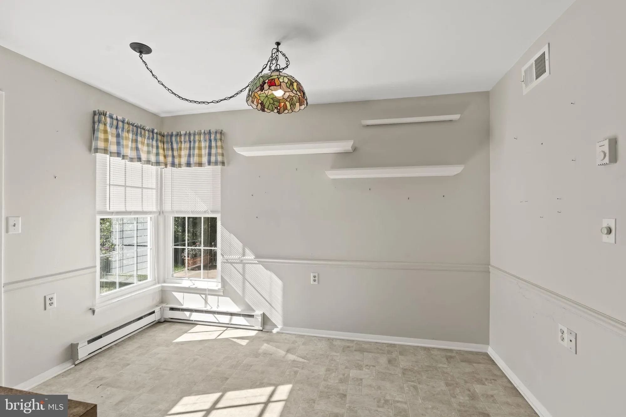 Property Slideshow image 27 of 30 | 33 dunstable rd, Southampton, NJ, 08088