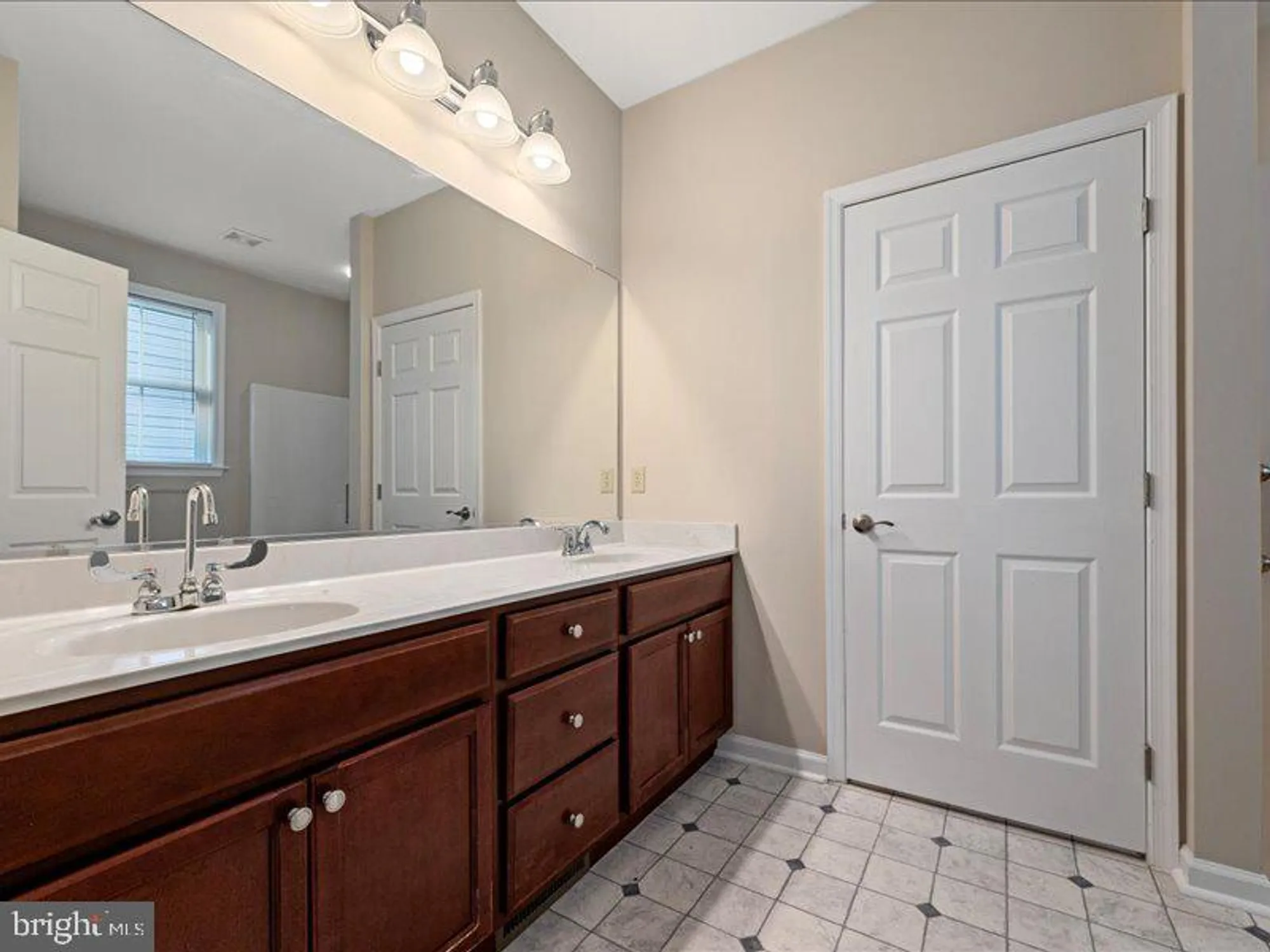 Property Slideshow image 33 of 56 | 118 harvest ridge dr, Winchester, VA, 22601