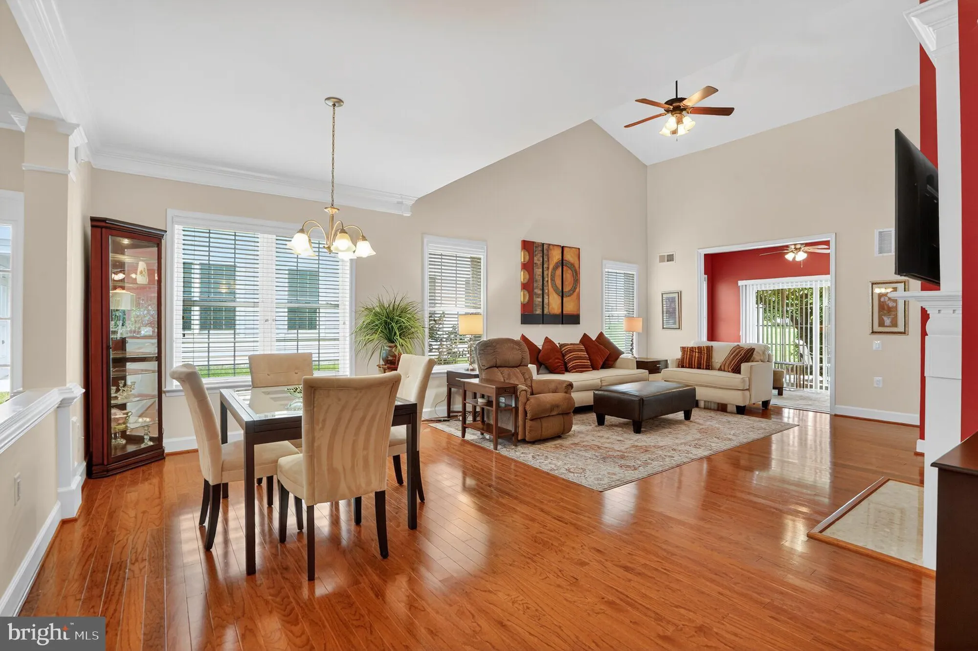 Property Slideshow image 12 of 37 | 20831 adams mill pl, Ashburn, VA, 20147