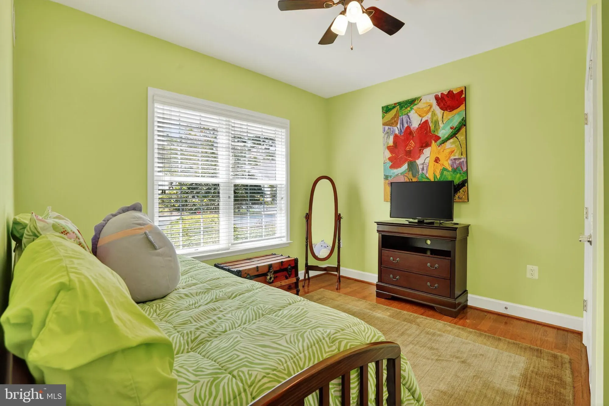 Property Slideshow image 25 of 37 | 20831 adams mill pl, Ashburn, VA, 20147