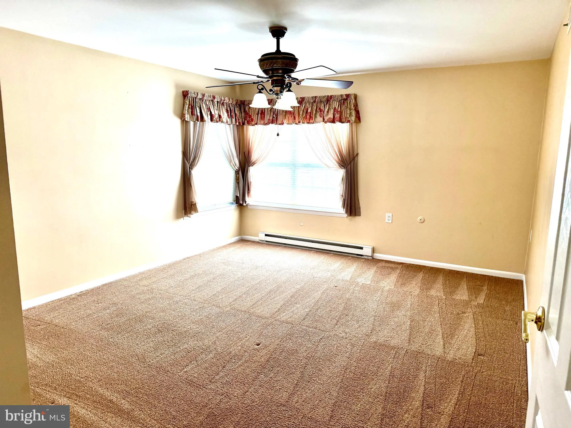 Property Slideshow image 22 of 67 | 45 new castle dr, Southampton, NJ, 08088