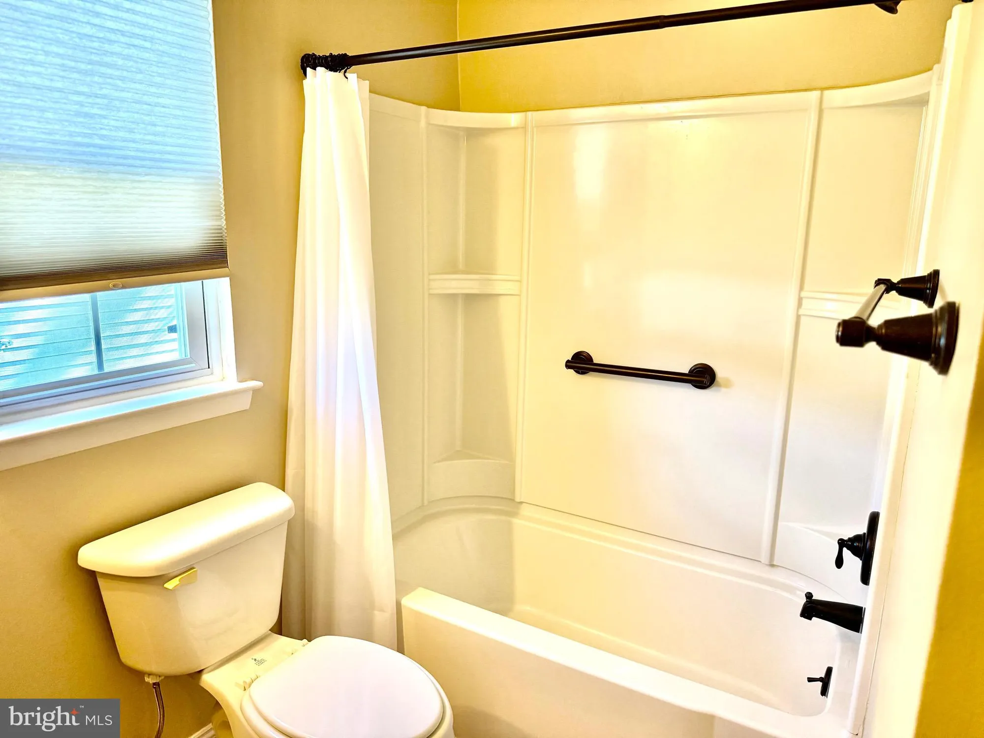 Property Slideshow image 32 of 67 | 45 new castle dr, Southampton, NJ, 08088