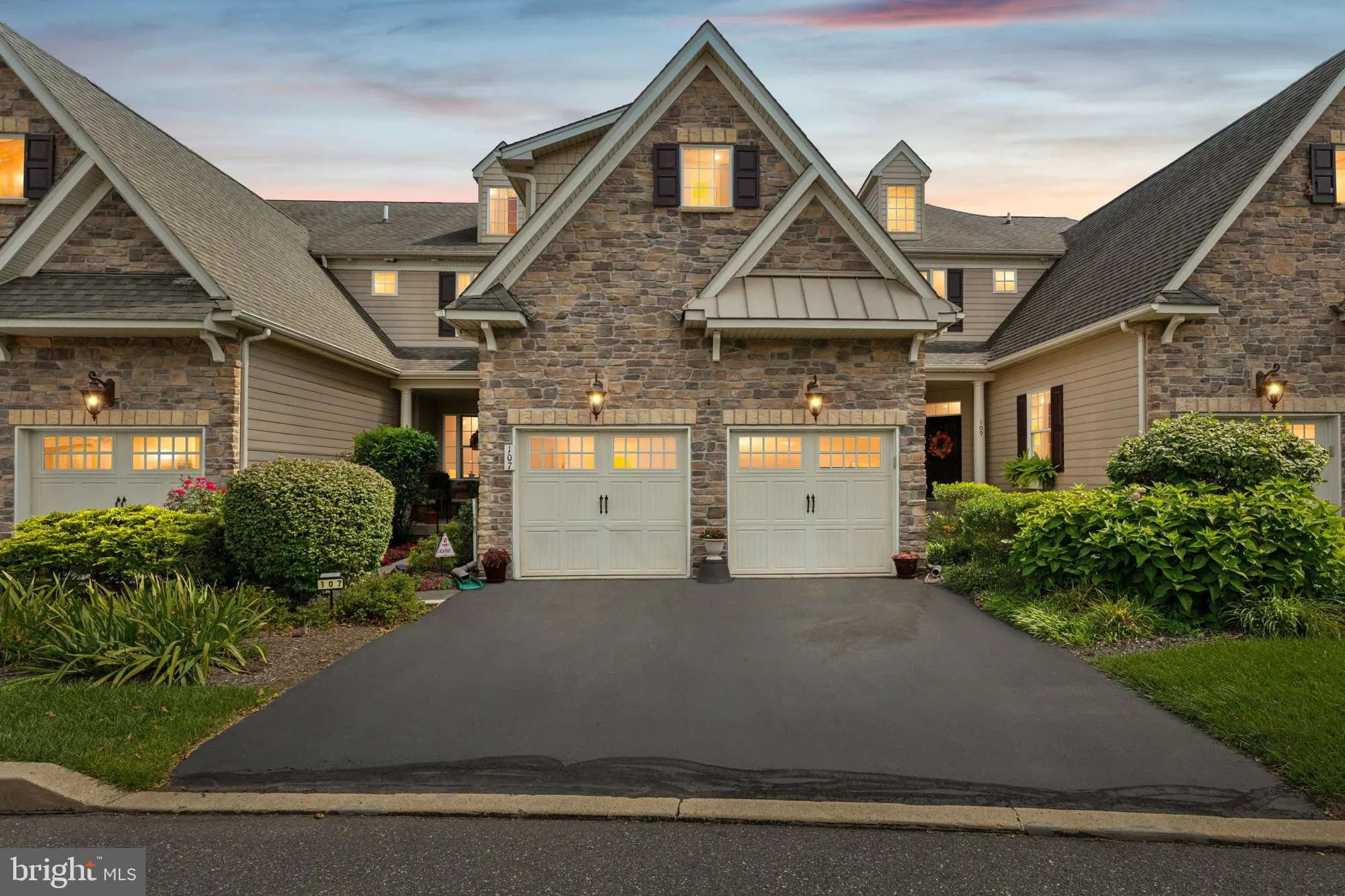 Property Slideshow image 1 of 55 | 107 caspian ln, Norristown, PA, 19403