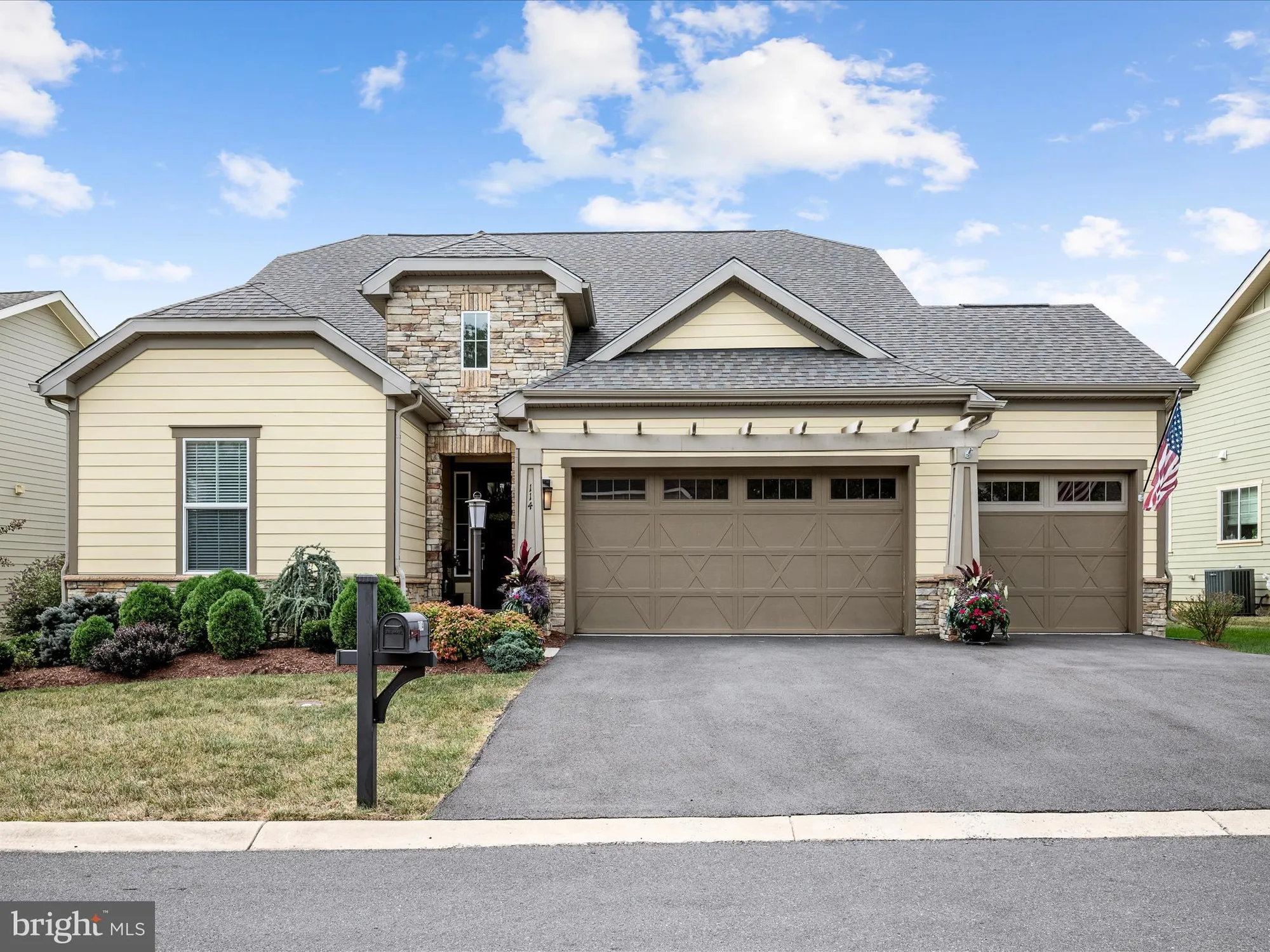 Property Slideshow image 1 of 67 | 114 turnstone ln, Lake Frederick, VA, 22630